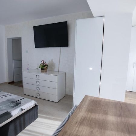 Apartament Central Târgu Jiu Eksteriør bilde